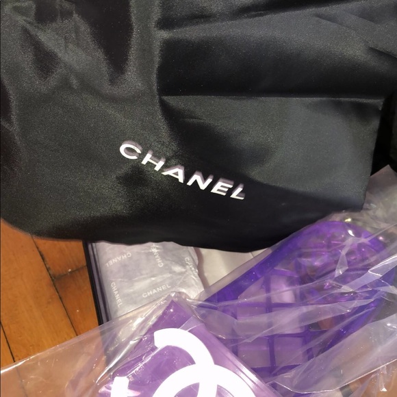 Chanel pool slides - Picture 2 of 2